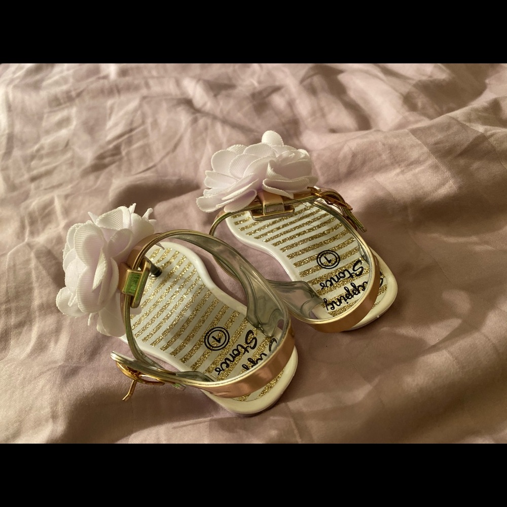 Baby thong sandals